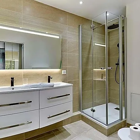 New Saint Germain Invalides Hotel 3*
